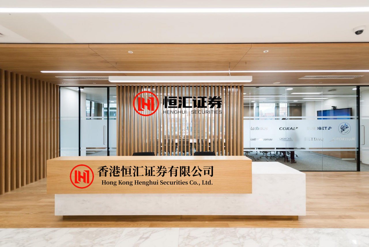 股讯网配资 美国重磅数据出炉 美股三大指数收跌 特斯拉市值一夜蒸发超4600亿元！白银期货大涨！美联储官员最新发声......